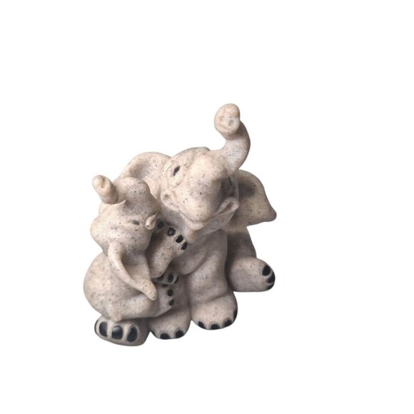 Quarry Critters Elephant Evian Ella 2001 Figurine Resin Stone Vintage Smiles - Picture 6 of 7